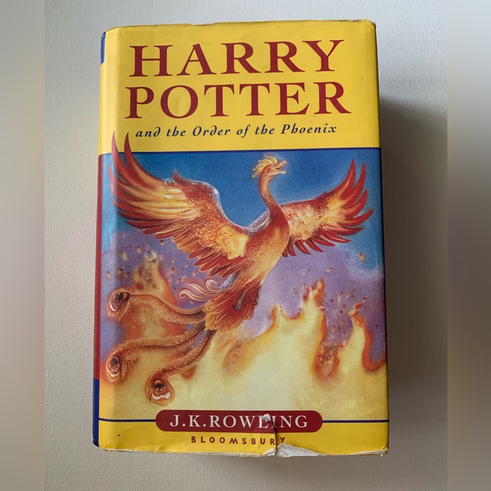 Harry Potter and the Order of the Phoenix book (Great Britain addition)